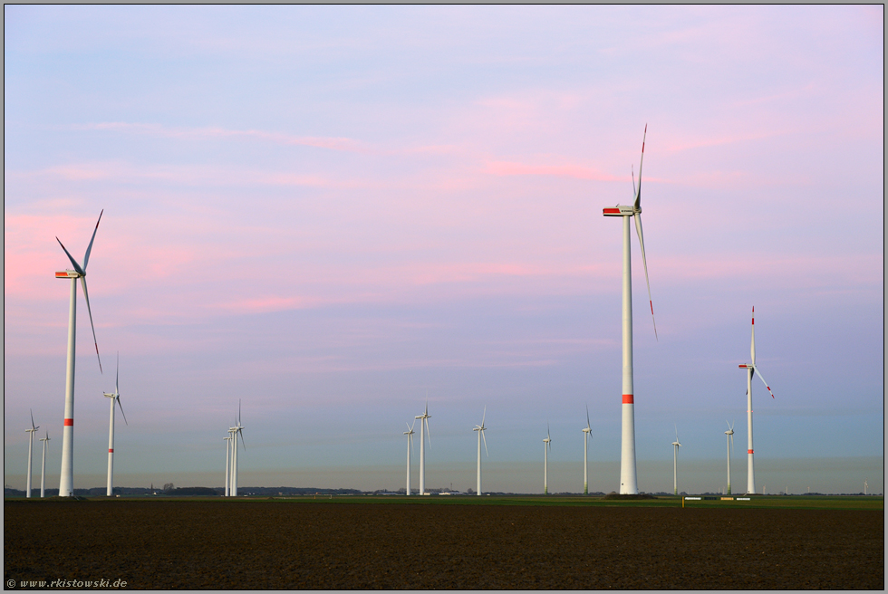 Windkraftanlagen... Erneuerbare Energie *Nordrhein-Westfalen*, Windräder auf einer Hochfläche im Rheinland